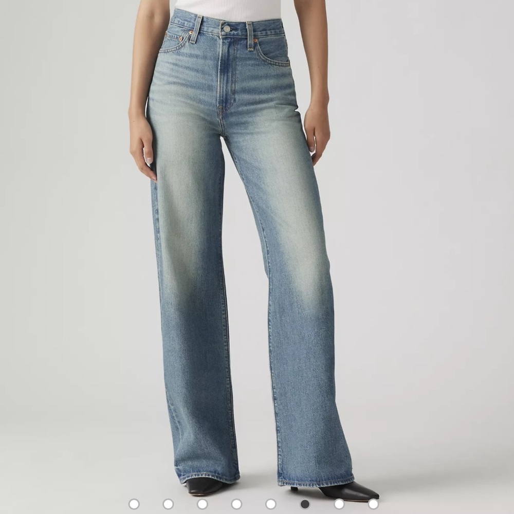 Levi’s Ribcage Wide Leg Jean